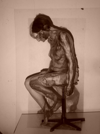 ,Körper und Zeit- über das Alter(n)'    
Diplomarbeit UdK Berlin 2011     
Projektion "Die einst schöne Helmschmiedin" von August Rodin auf  
    eigenen Körper aus Versuchsreihe "Älter werden"      
Foto: Anna Leidenberger